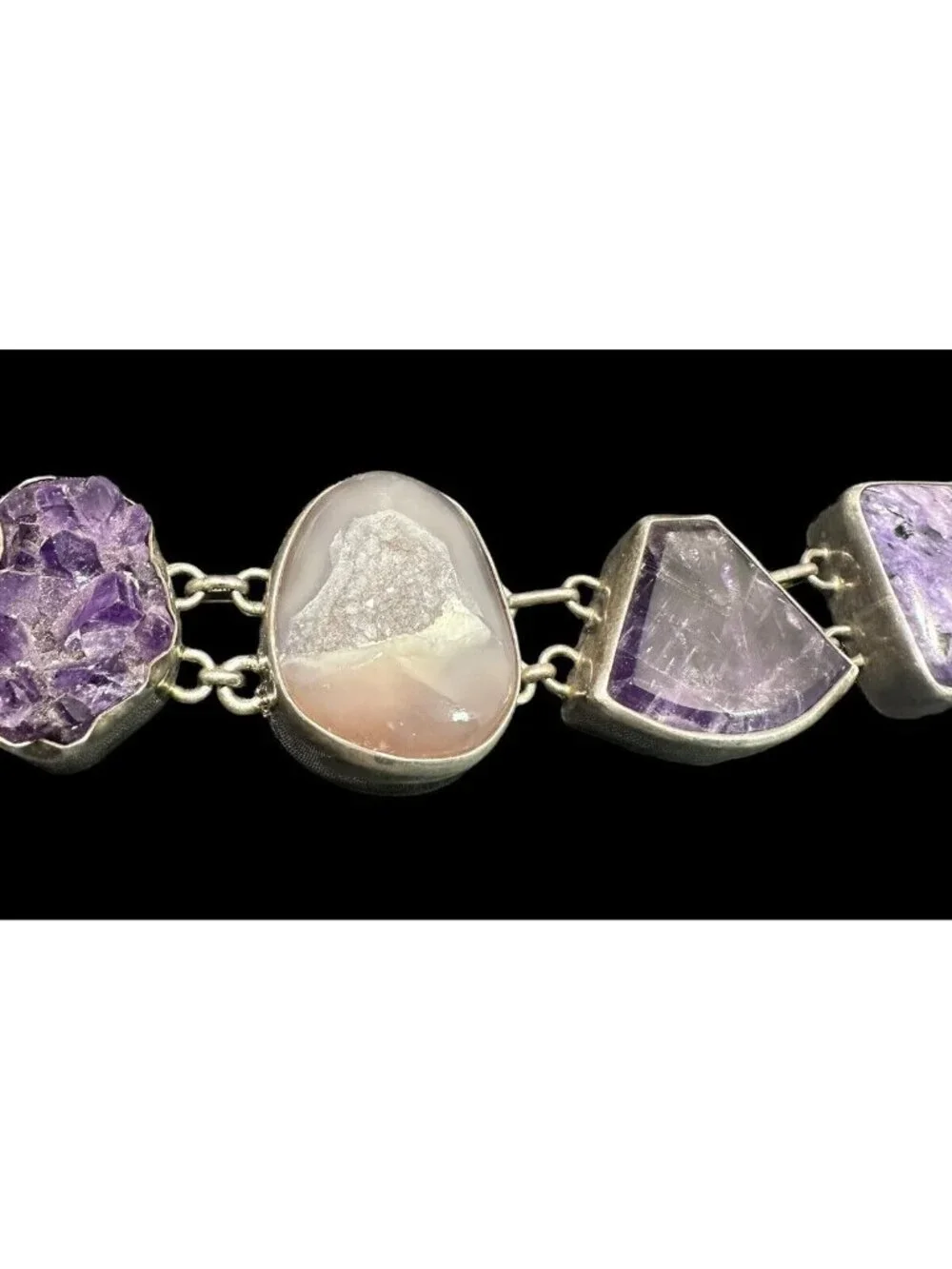 Handmade ancient echos